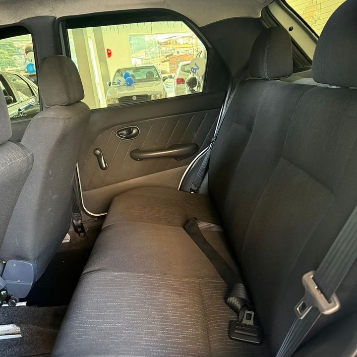 FIAT PALIO CELEBRATION 1.0 2010